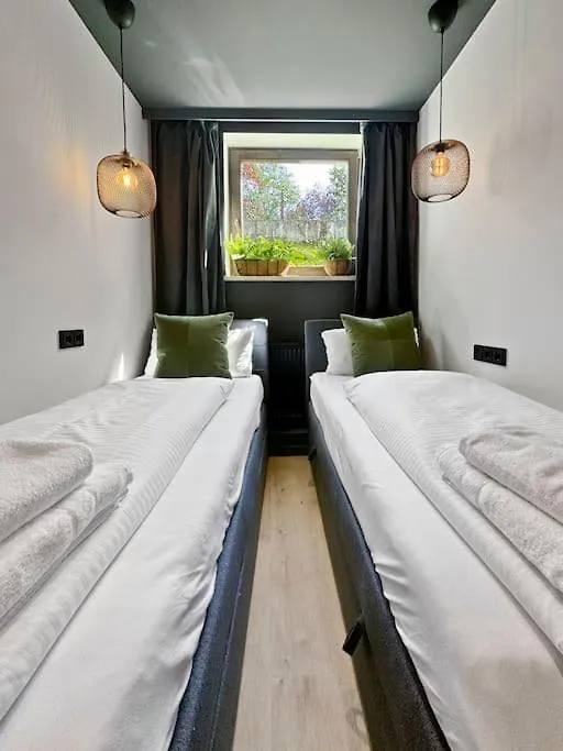 Flatista Homes - Jungle House Munich Germany